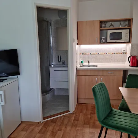 Ariel Apartment *